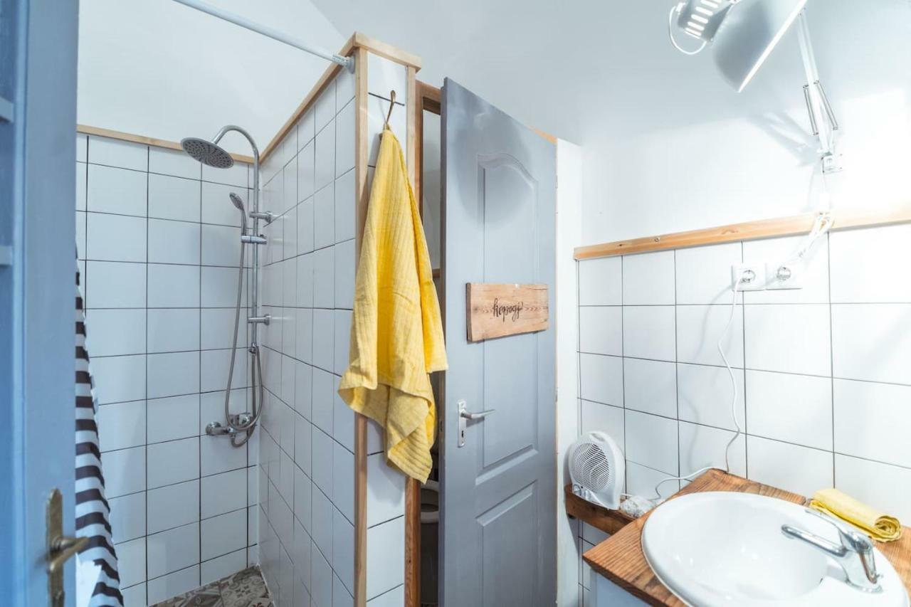 A Szoba Apartman Pecs Bagian luar foto
